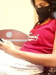 swethareddyy9119 webcam model stream image