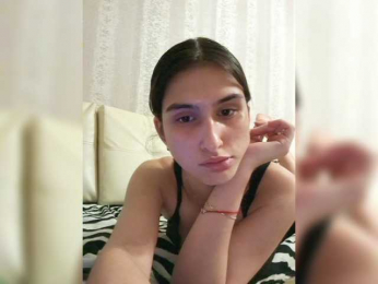 ConnieSmile webcam model stream image