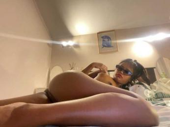 Black-Kitt webcam model stream image