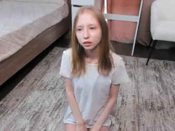 lynetcheckley webcam model stream image