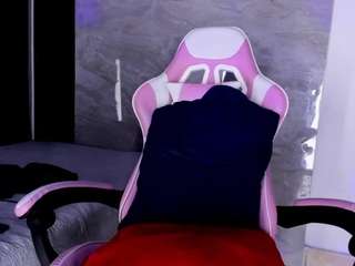 ellis-brown webcam model stream image