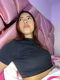 Melody_rouxxx webcam stripchat model stream image