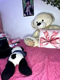 Melody_rouxxx webcam model stream image