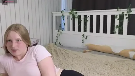 VondaHollars webcam stripchat model stream image