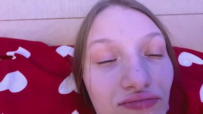 SukAvans webcam model stream image