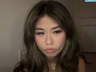 spicyyuna webcam model stream image