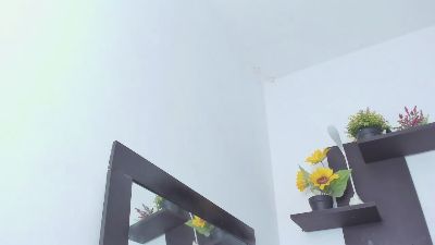 OliverScott_ webcam model stream image
