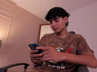 Fredrik Russell webcam model stream image