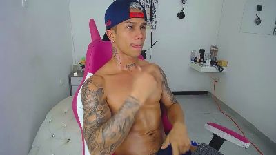 Leonard_Price webcam model stream image