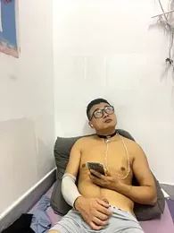 lixiaoshuai8 webcam model stream image