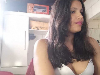Bombonzin webcam bongacams model stream image