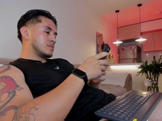 Chris Skyle webcam model stream image