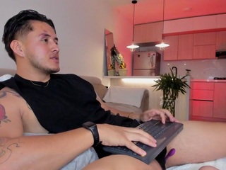 Chris Skyle webcam model stream image