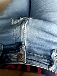 Hornyucum4me webcam model stream image