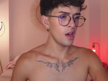 erisleon webcam model stream image