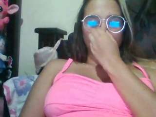 trianabell webcam model stream image