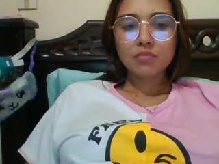 trianabell webcam model stream image
