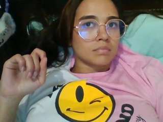trianabell webcam model stream image