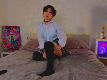 RenaWong webcam model stream image