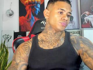 Jared Kushh webcam model stream image