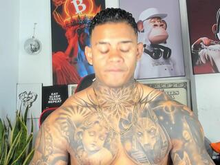 Jared Kushh webcam model stream image