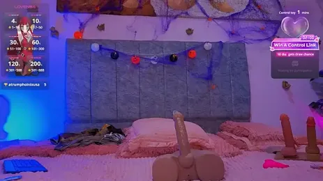 housegirl_bigcock webcam model stream image