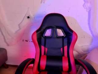 miiawilson webcam model stream image