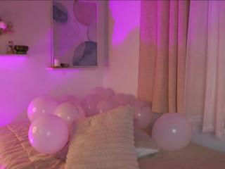 Hanah Evans webcam model stream image