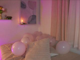 Hanah Evans webcam model stream image