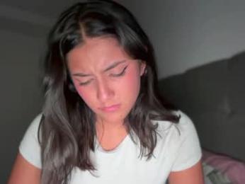 aiisha18 webcam chaturbate model stream image