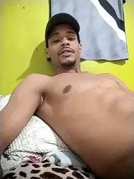 Deivinho95 webcam model stream image