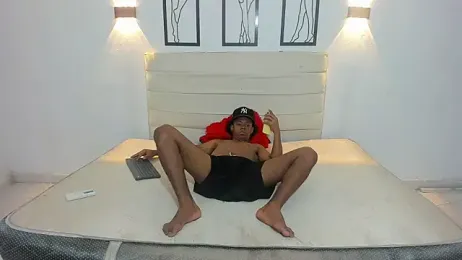Luna__ho webcam model stream image