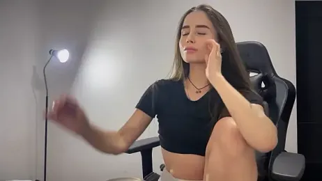 -KroshkaEnot- webcam model stream image