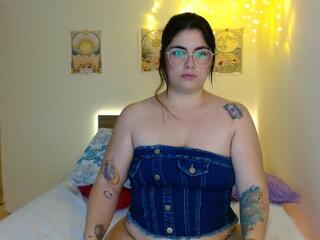 Juliietha Servas webcam model stream image