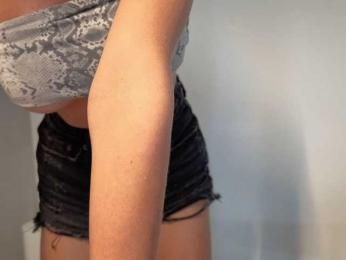 pinabellaa webcam bongacams model stream image