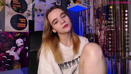 SarahRomantic webcam model stream image