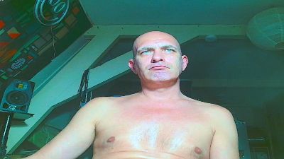 maxhard1977 webcam model stream image