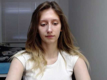 LUNAdream webcam model stream image