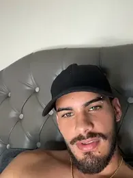 Derek_master webcam model stream image