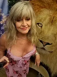 annika_lately webcam model stream image