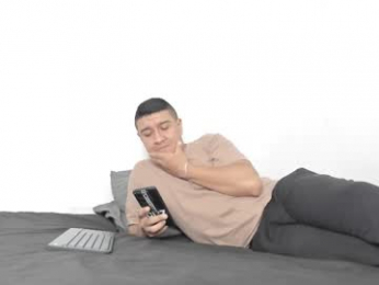 sunnyandevan webcam chaturbate model stream image