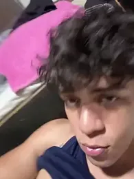 valdren_vylord webcam stripchat model stream image