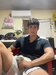 valdren_vylord webcam stripchat model stream image