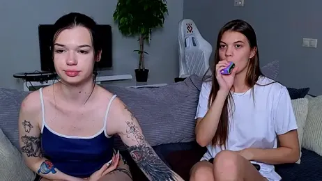 AmmyAndMira webcam model stream image