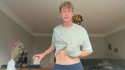 Heikhoe69 webcam model stream image