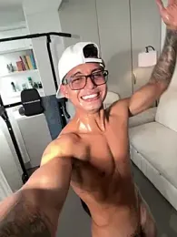 Paradise_boy__ webcam model stream image