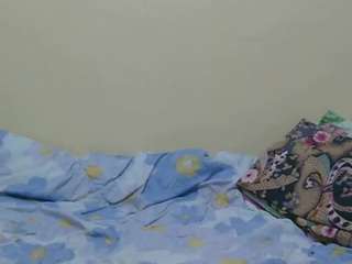 sweet-razzy webcam model stream image