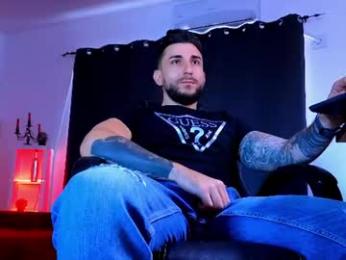 mightyaaron webcam model stream image