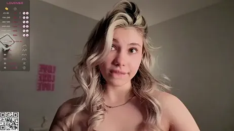 lilisstar webcam model stream image