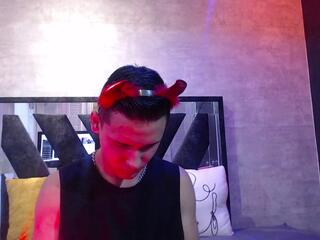 Danny Milleer webcam flirt4free model stream image